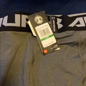 New with Tags: Under Amour 3/4 Tights